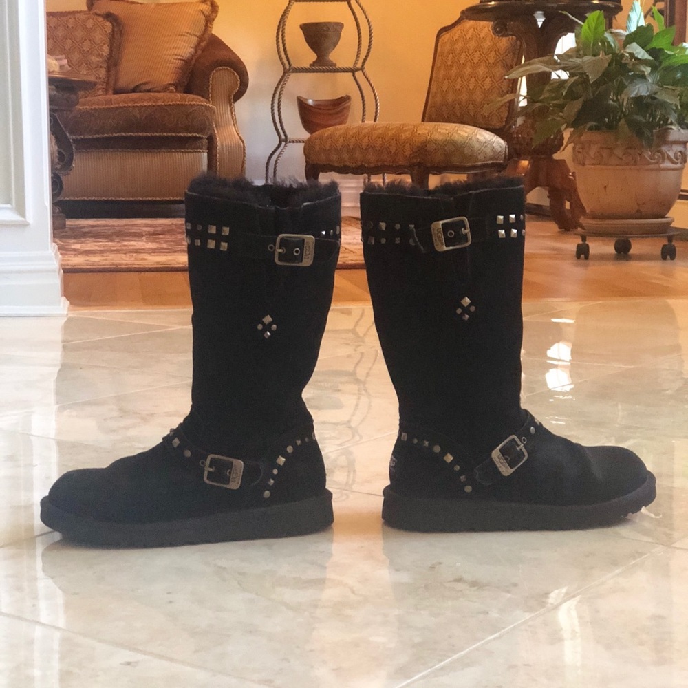 Girls UGG Boots Size 4